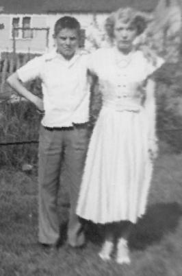 Portrait de famille: Maurice Lavallée et sa soeur Cécile Portrait de famille: Maurice Lavallée et sa soeur Cécile